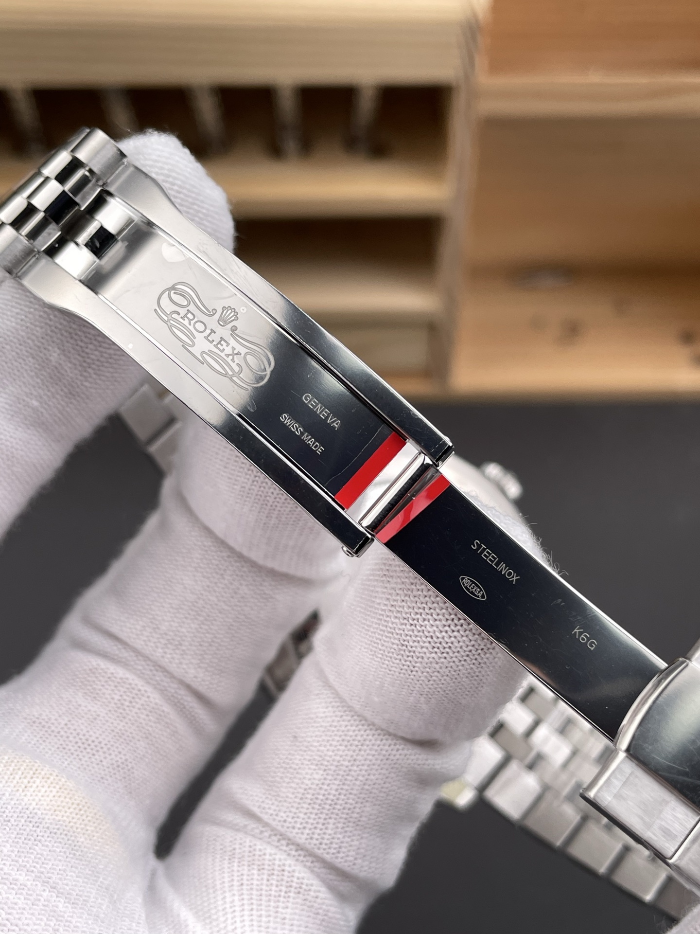Rolex Datejust numeri romani blu / 41 mm / Calibro 3235: un orologio raffinato e di alta gamma, adatto agli uomini di successo.
