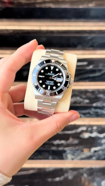 Orologio Rolex Submariner 116610LV-0002 con quadrante verde (Submariner nero 116610LV0002 con quadrante nero)