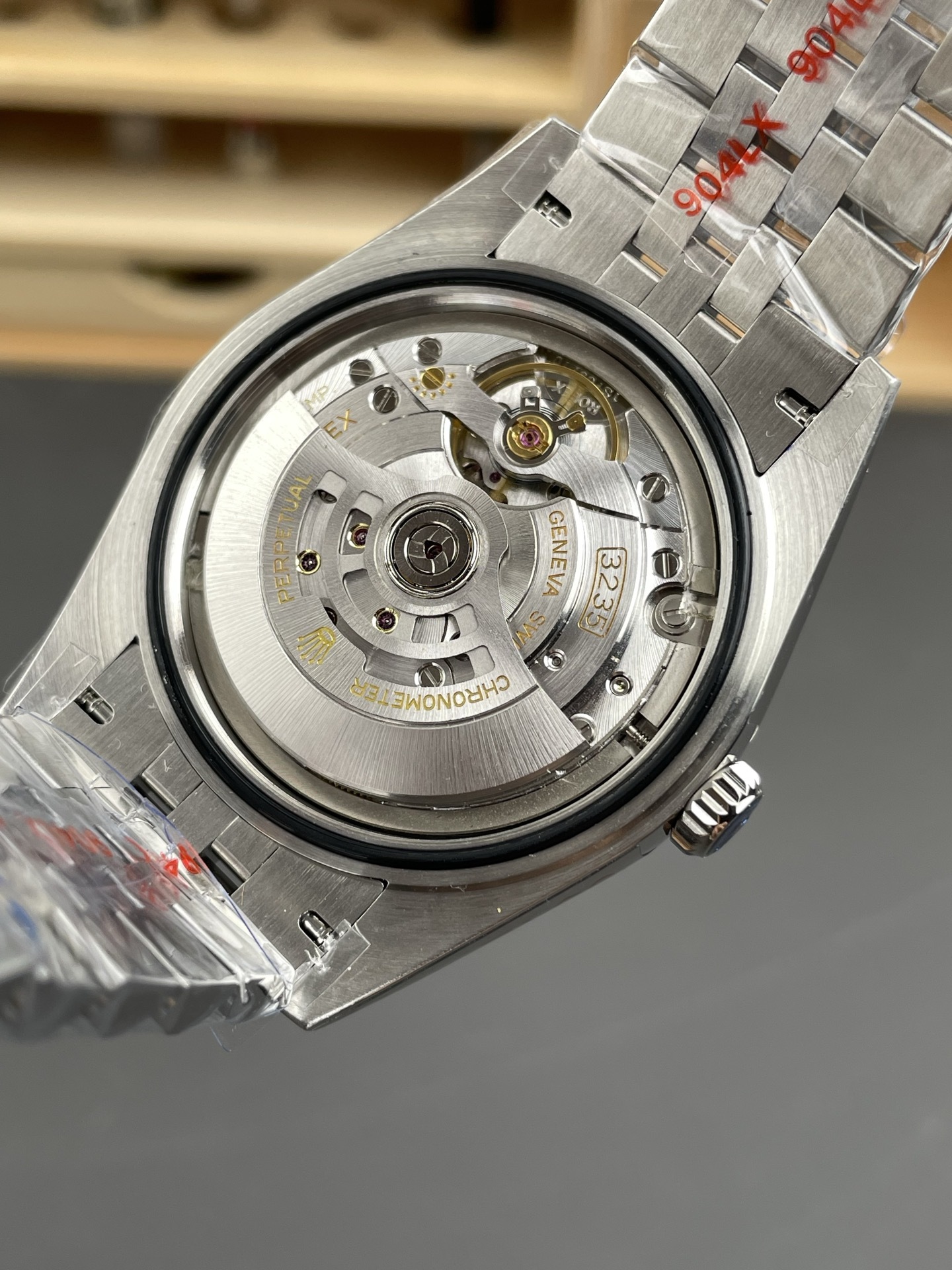 Rolex Datejust: simbolo di lusso e prestigio. L'orologio prediletto dagli uomini di successo.