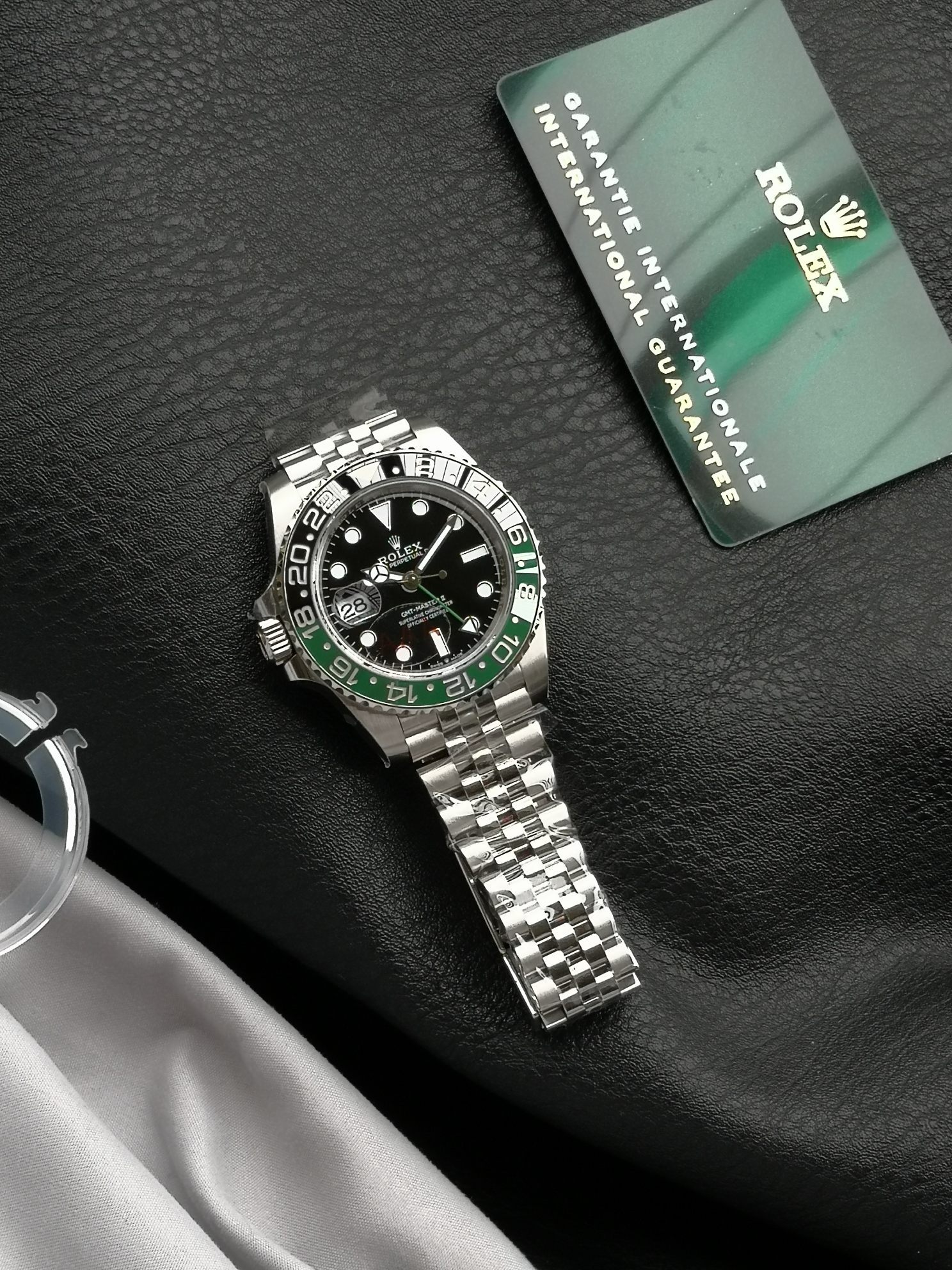 Rolex GMT-Master II "Left-Handed Sprite Bezel", un orologio globale rivoluzionario.