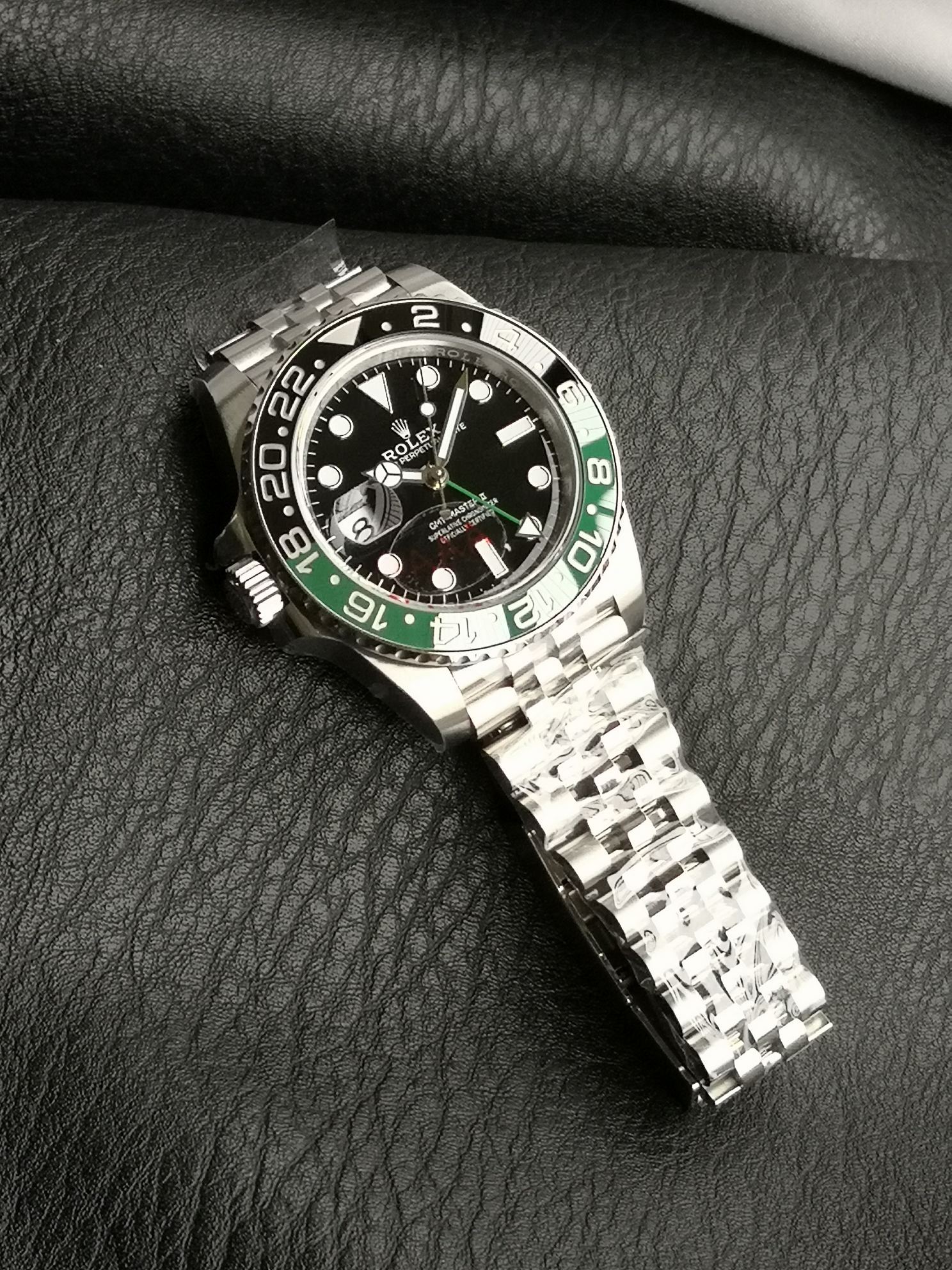 Rolex GMT-Master II "Left-Handed Sprite Bezel", un orologio globale rivoluzionario.