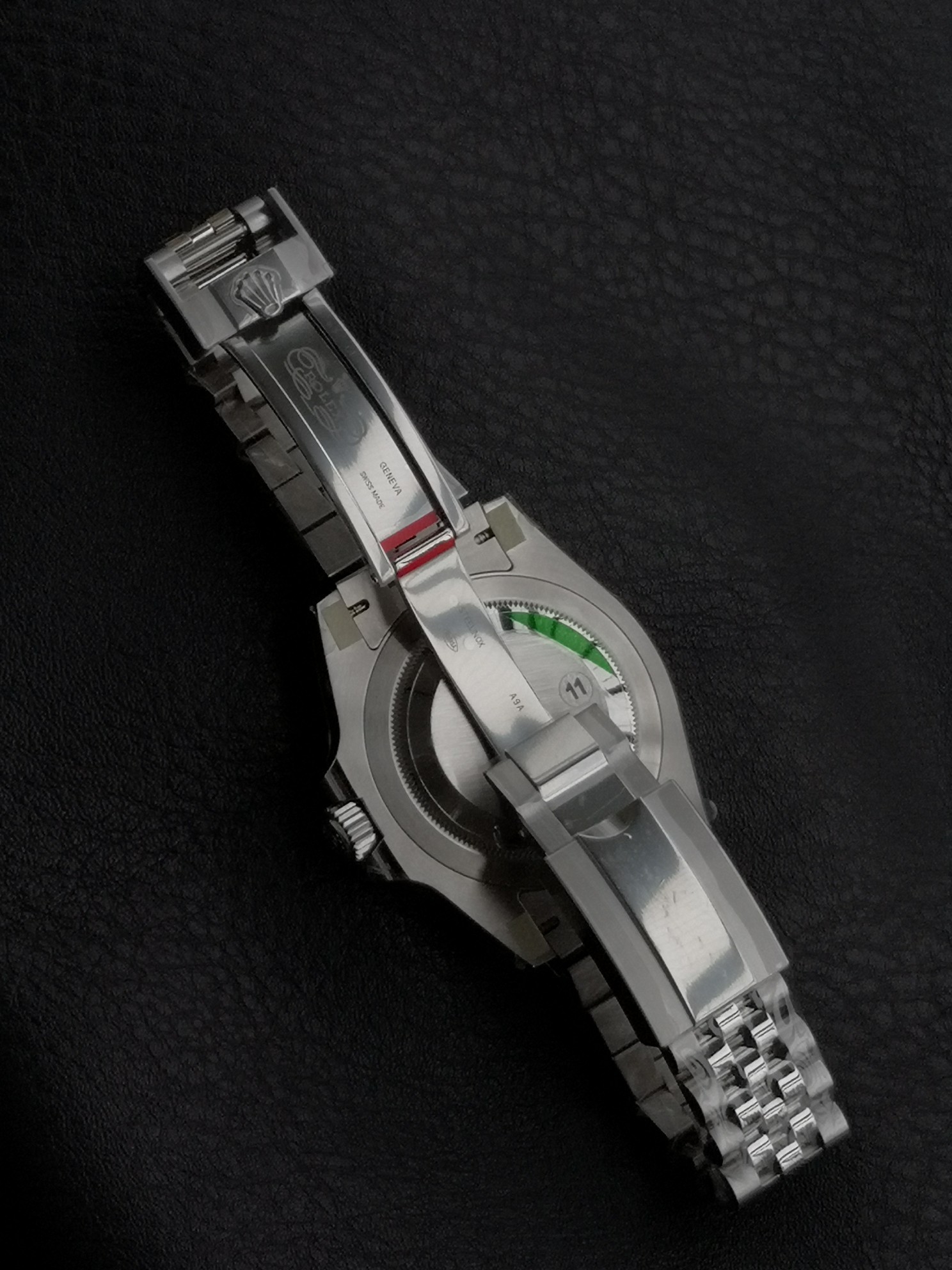 Rolex GMT-Master II "Left-Handed Sprite Bezel", un orologio globale rivoluzionario.