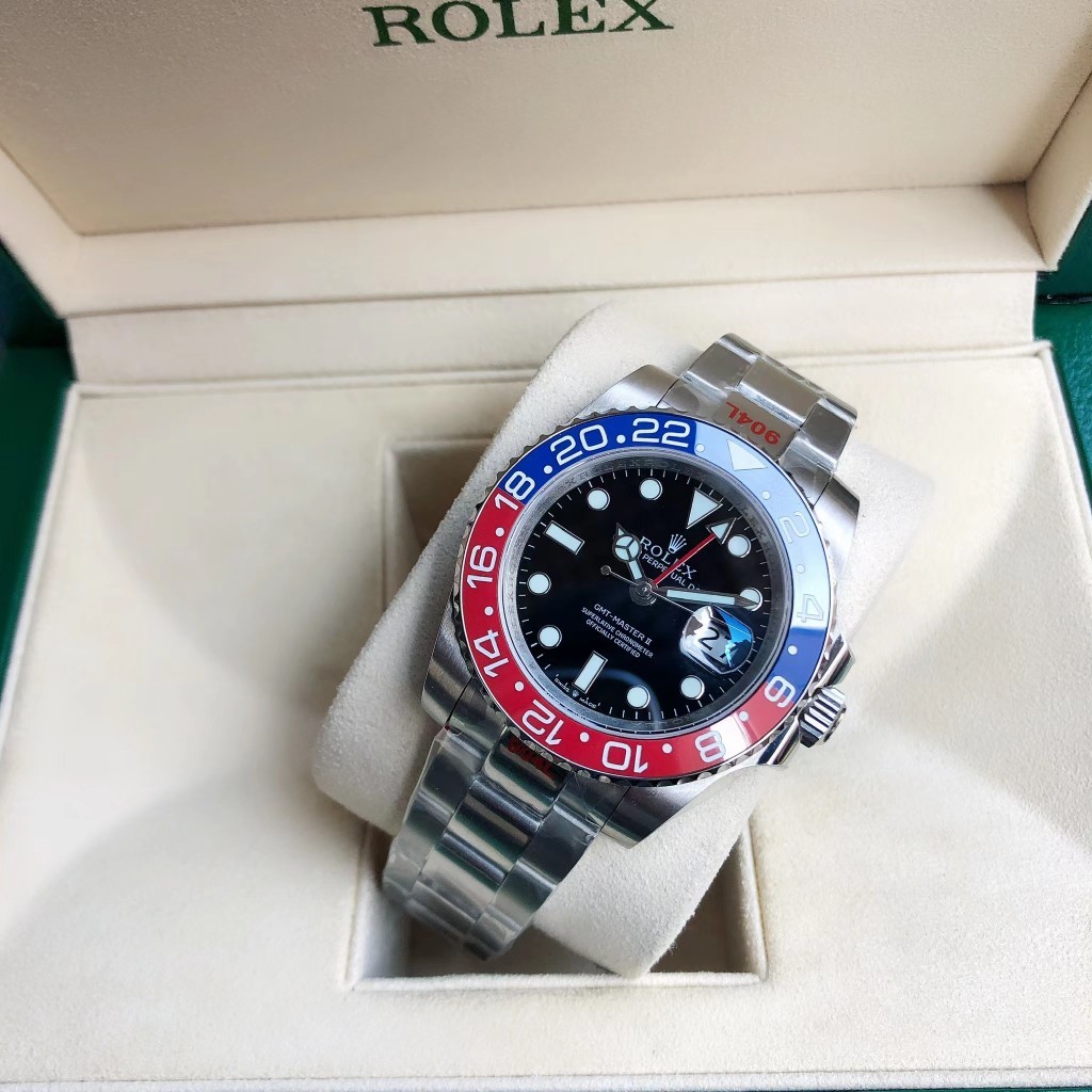 Rosso e blu, un classico senza tempo: l'orologio Rolex GMT-Master II "Pepsi Bezel"