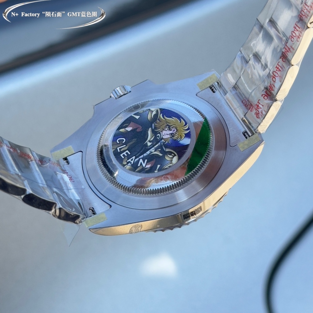 Il Rolex GMT-Master II con disco in meteorite è l'unico orologio a presentare un GMT-Master II, un dono dell'universo.