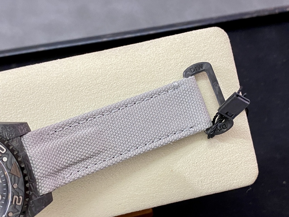 Scopri la leggenda e l'innovazione dell'orologio Rolex GMT-Master II Limited Edition.