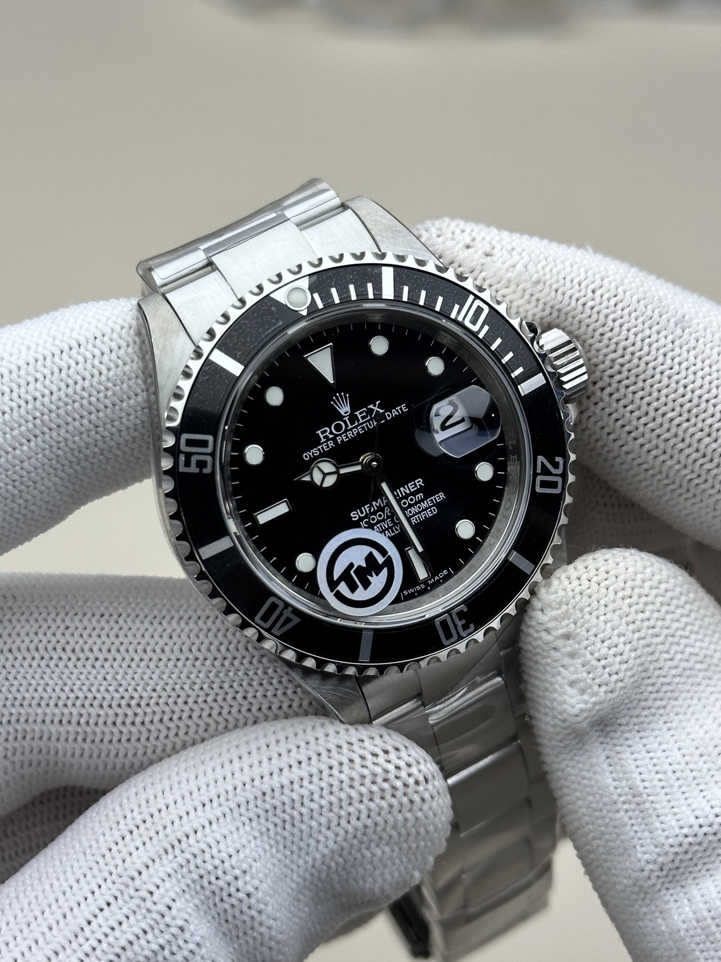 Orologio Rolex Submariner con cassa Oystersteel da 41 mm e impermeabilità fino a 300 metri.
