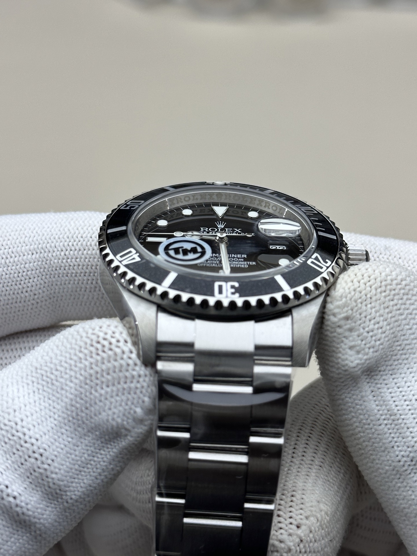 Orologio Rolex Submariner con cassa Oystersteel da 41 mm e impermeabilità fino a 300 metri.