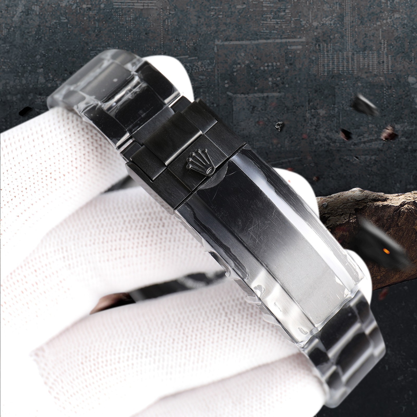 Classico e resistente, il Rolex Submariner incarna un'estetica pratica, un orologio in grado di affrontare qualsiasi situazione.