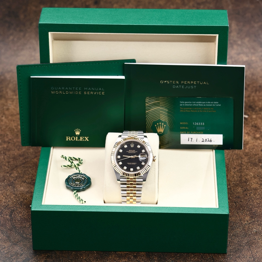 Rolex Datejust 41 mm, certificato di garanzia di gennaio 2026, quadrante nero con indici in diamanti.