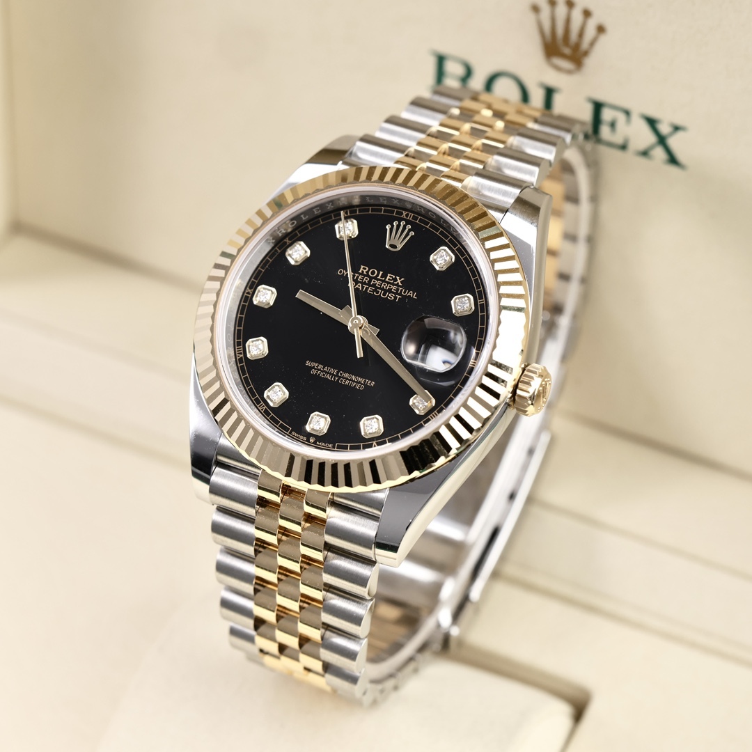 Rolex Datejust 41 mm, certificato di garanzia di gennaio 2026, quadrante nero con indici in diamanti.