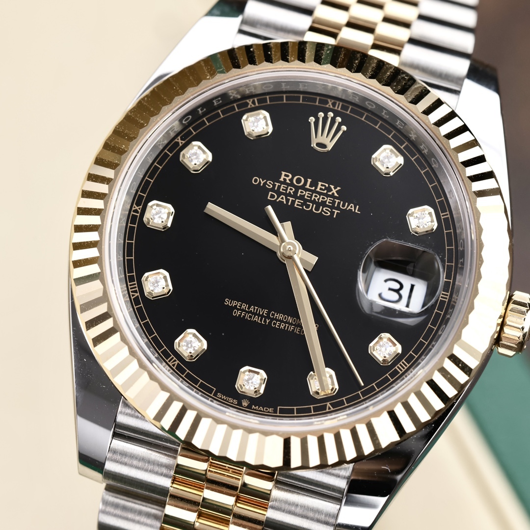 Rolex Datejust 41 mm, certificato di garanzia di gennaio 2026, quadrante nero con indici in diamanti.