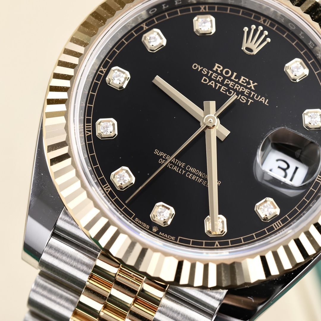 Rolex Datejust 41 mm, certificato di garanzia di gennaio 2026, quadrante nero con indici in diamanti.