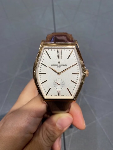 Orologio da uomo Vacheron Constantin Malta Collection in oro rosa, a carica manuale, meccanico a forma di tornardo, con sigillo di Ginevra