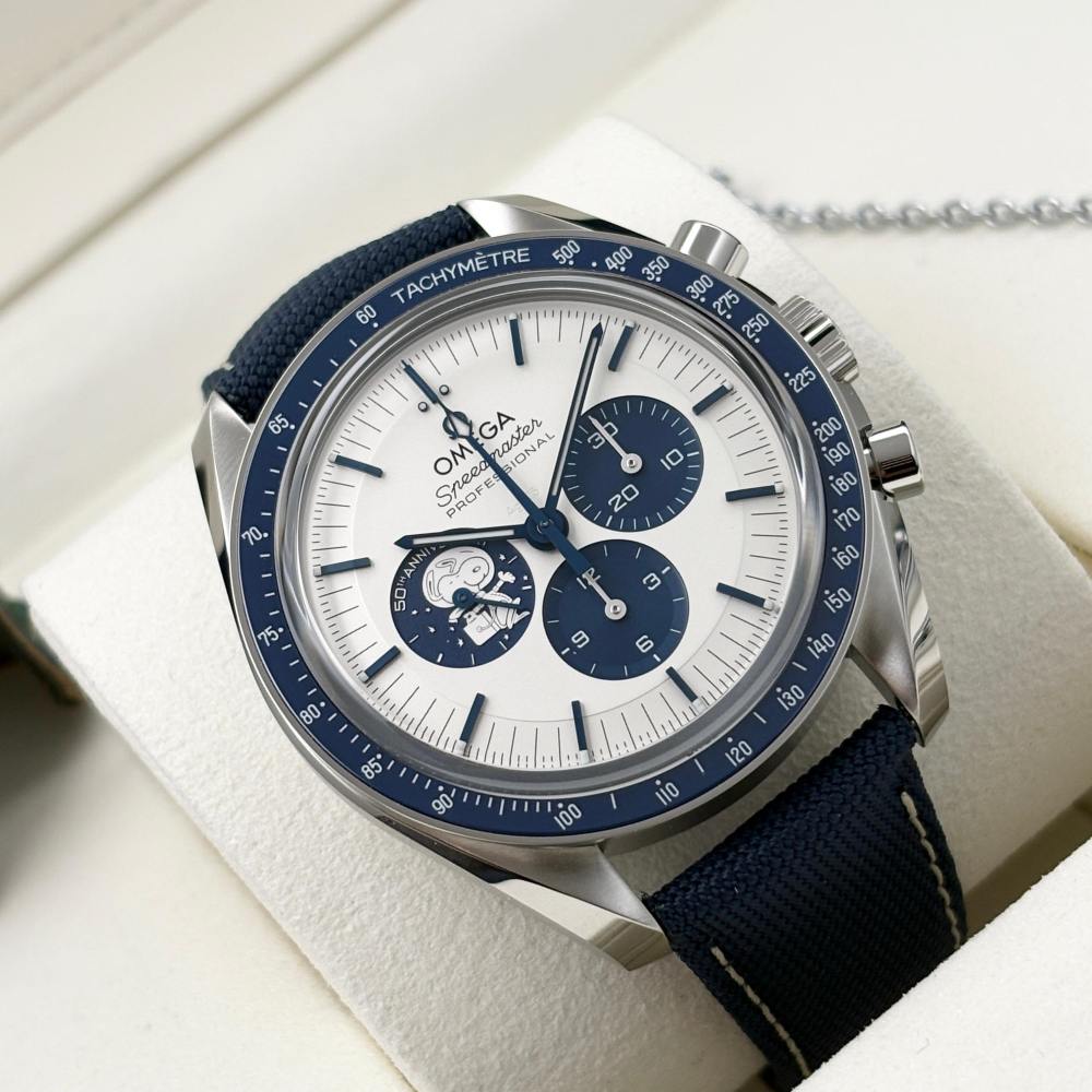 Omega Speedmaster Professional Moonwatch Snoopy Silver Edition con lunetta blu e cinturino in tela - Orologio da uomo meccanico automatico