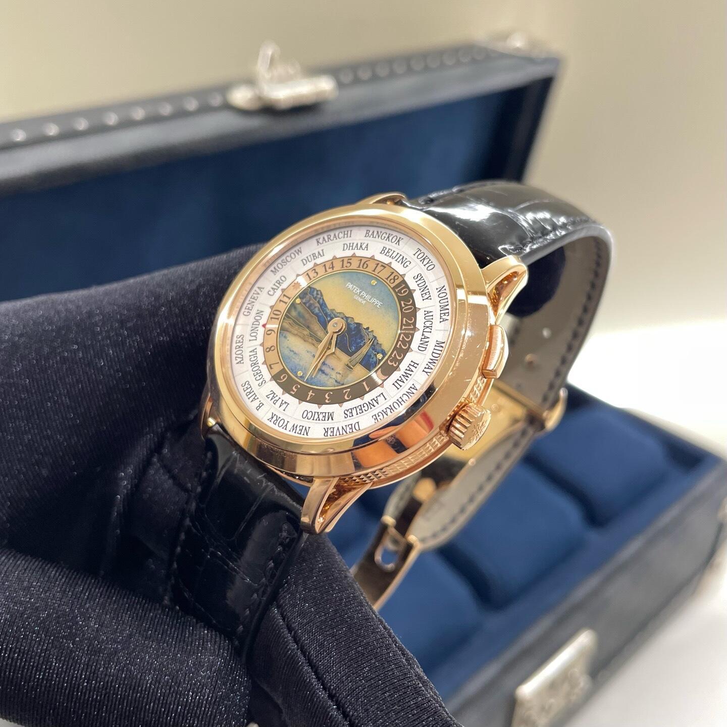 Patek Philippe World Time 5520R con quadrante in smalto color oro rosa - Un orologio da collezione