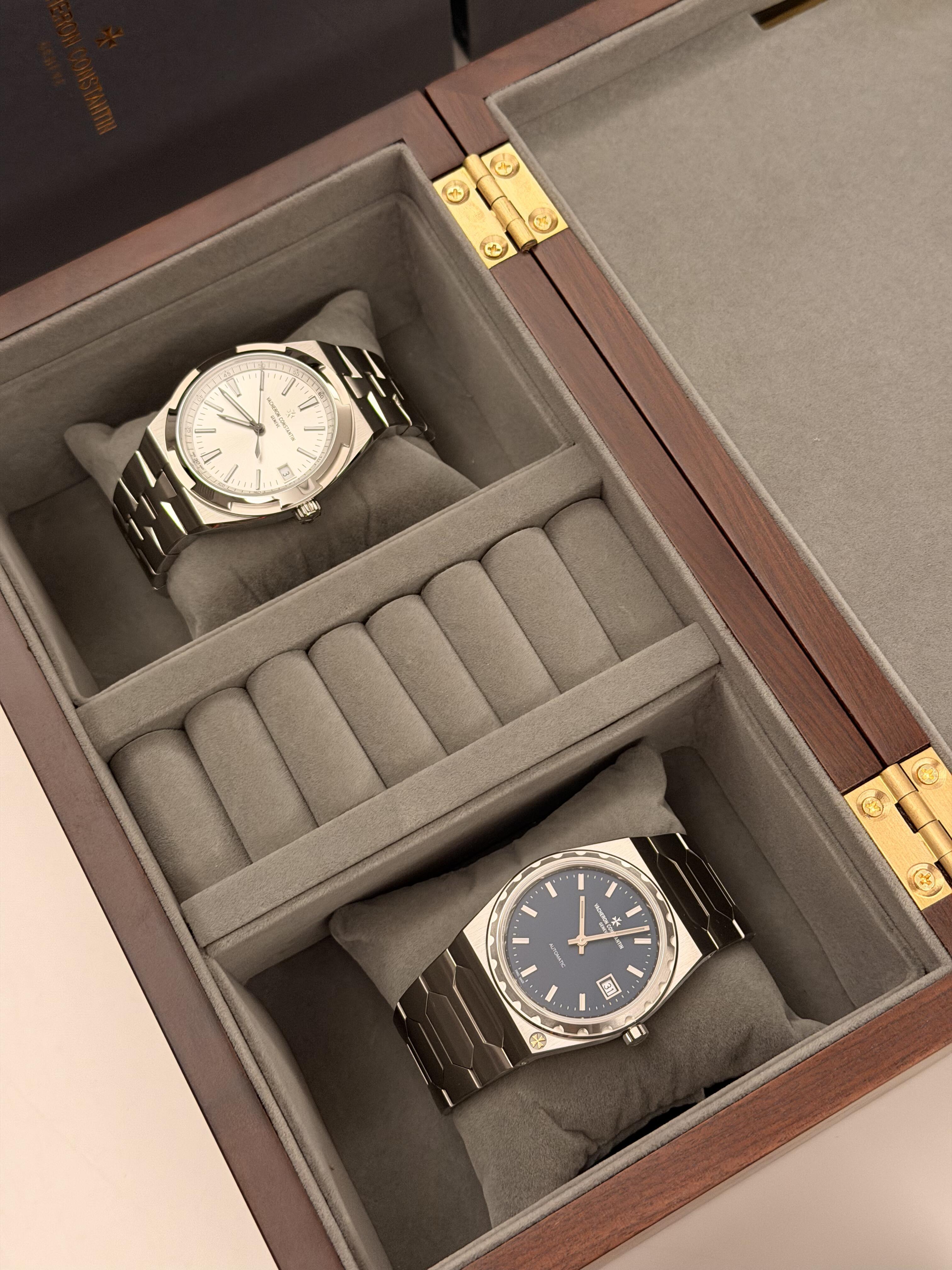 Orologio sportivo di lusso Vacheron Constantin Overseas in oro rosa con quadrante blu e bracciale in acciaio, automatico e meccanico, da uomo.