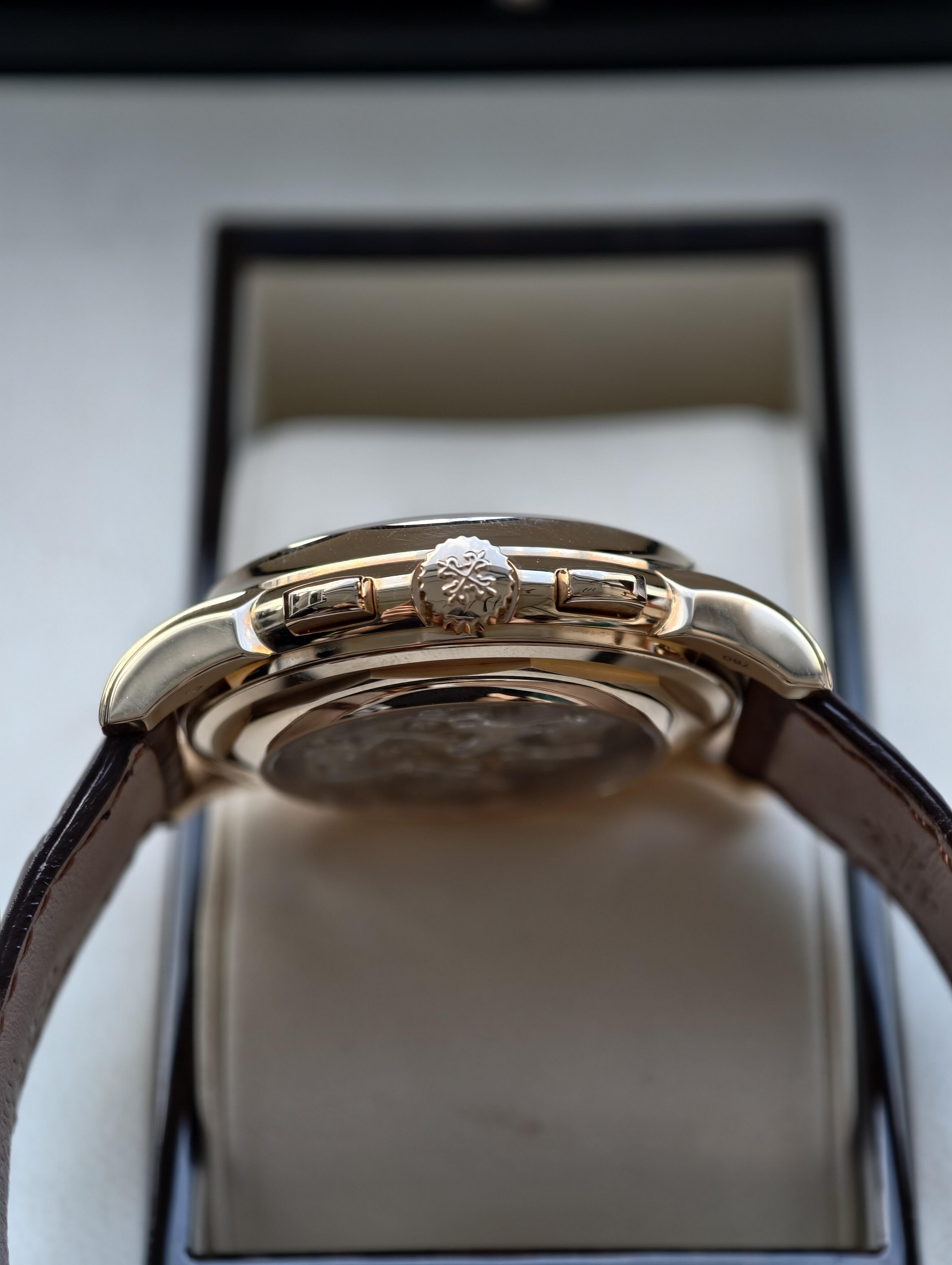 Orologio Patek Philippe Grand Complications, cronografo con calendario perpetuo in oro rosa, automatico meccanico da uomo.