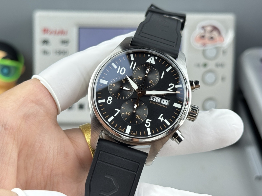 Orologio da pilota IWC, cronografo con quadrante nero e doppio calendario, orologio meccanico automatico da uomo.