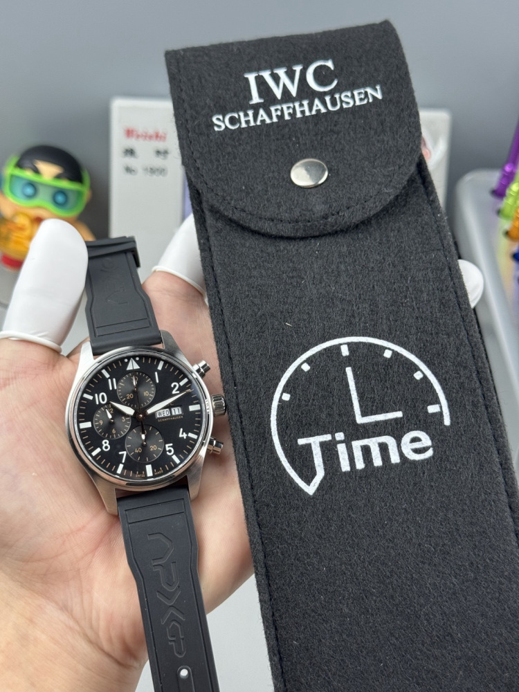 Orologio da pilota IWC, cronografo con quadrante nero e doppio calendario, orologio meccanico automatico da uomo.