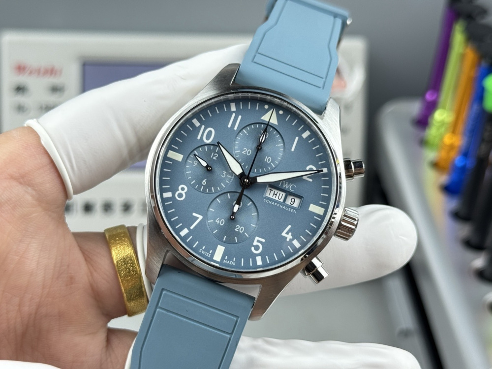 Orologio da pilota IWC, cronografo con quadrante blu e doppio calendario, orologio meccanico automatico da uomo.