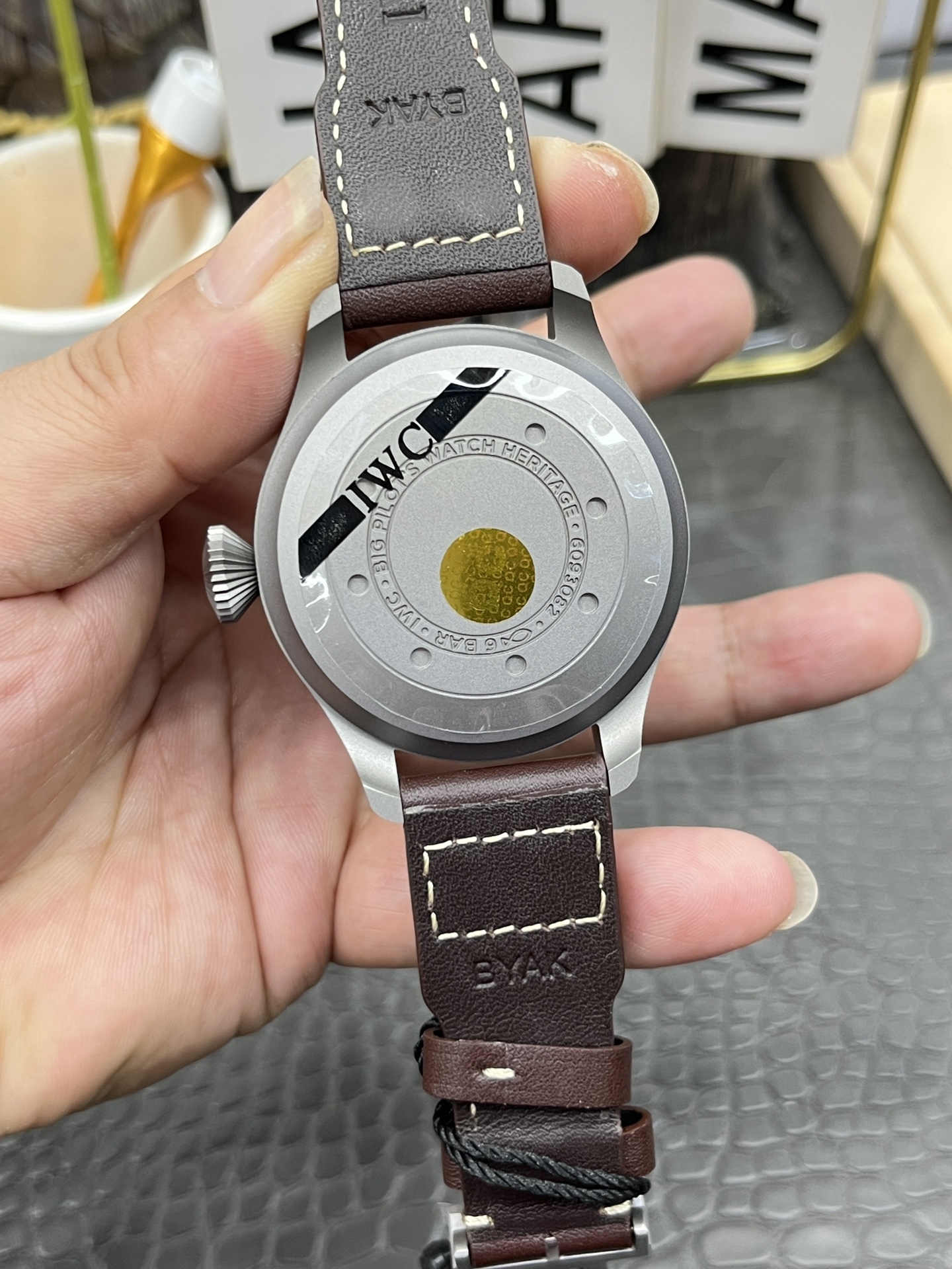 Orologio da pilota IWC Big Pilot con riserva di carica di 7 giorni, in titanio, automatico e meccanico, da uomo.