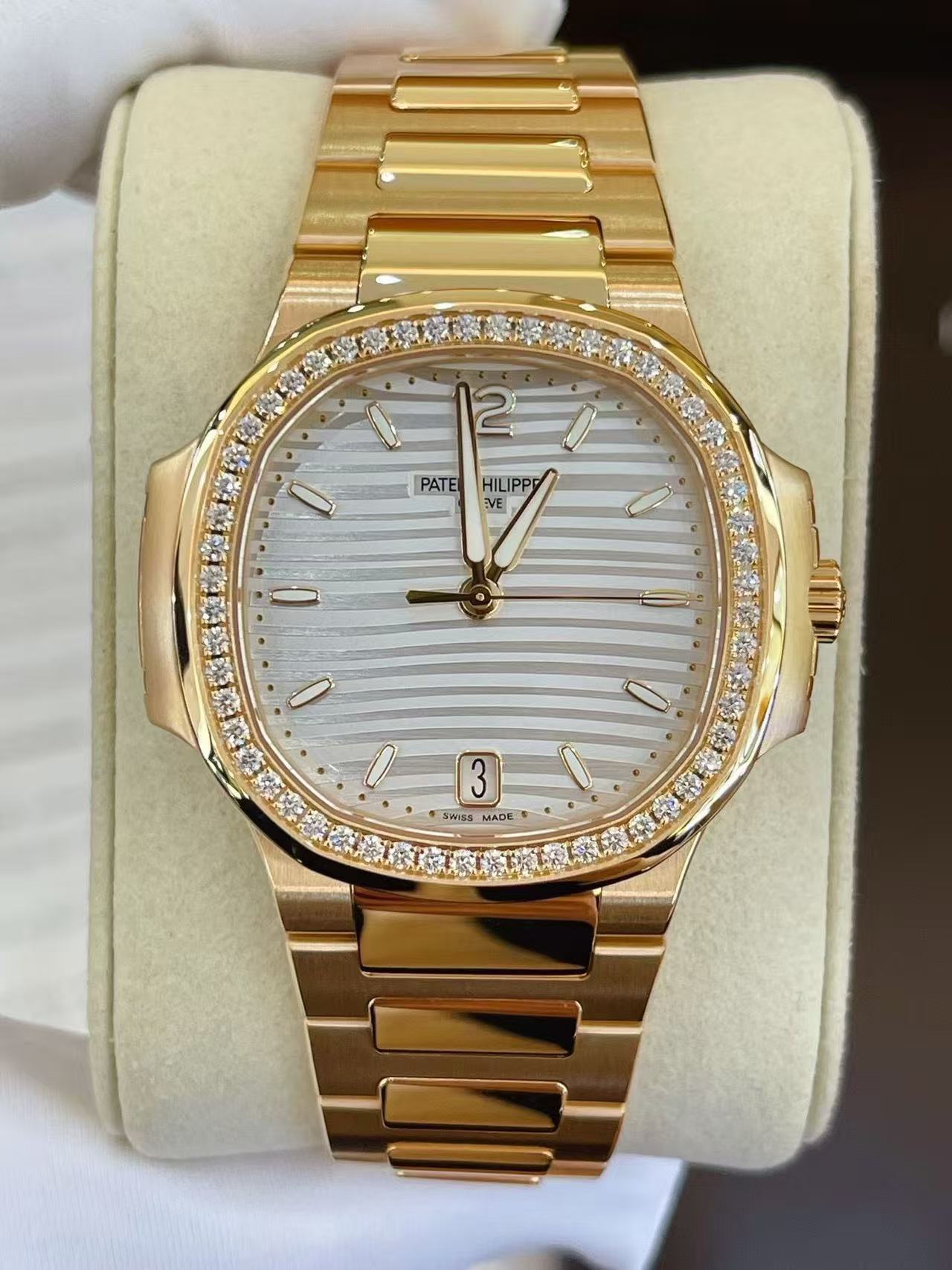 Orologio da donna Patek Philippe Nautilus 7118/1200R automatico meccanico in oro rosa con diamanti incastonati