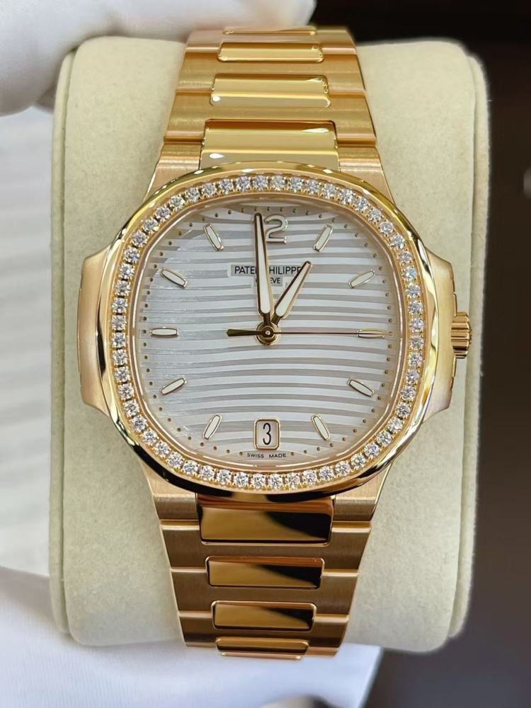 Orologio da donna Patek Philippe Nautilus 7118/1200R automatico meccanico in oro rosa con diamanti incastonati