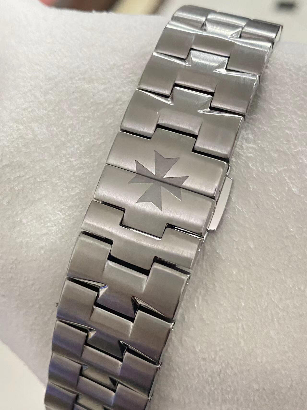 Vacheron Constantin Overseas, quadrante blu, complicazioni, orologio da uomo meccanico automatico, sigillo di Ginevra.