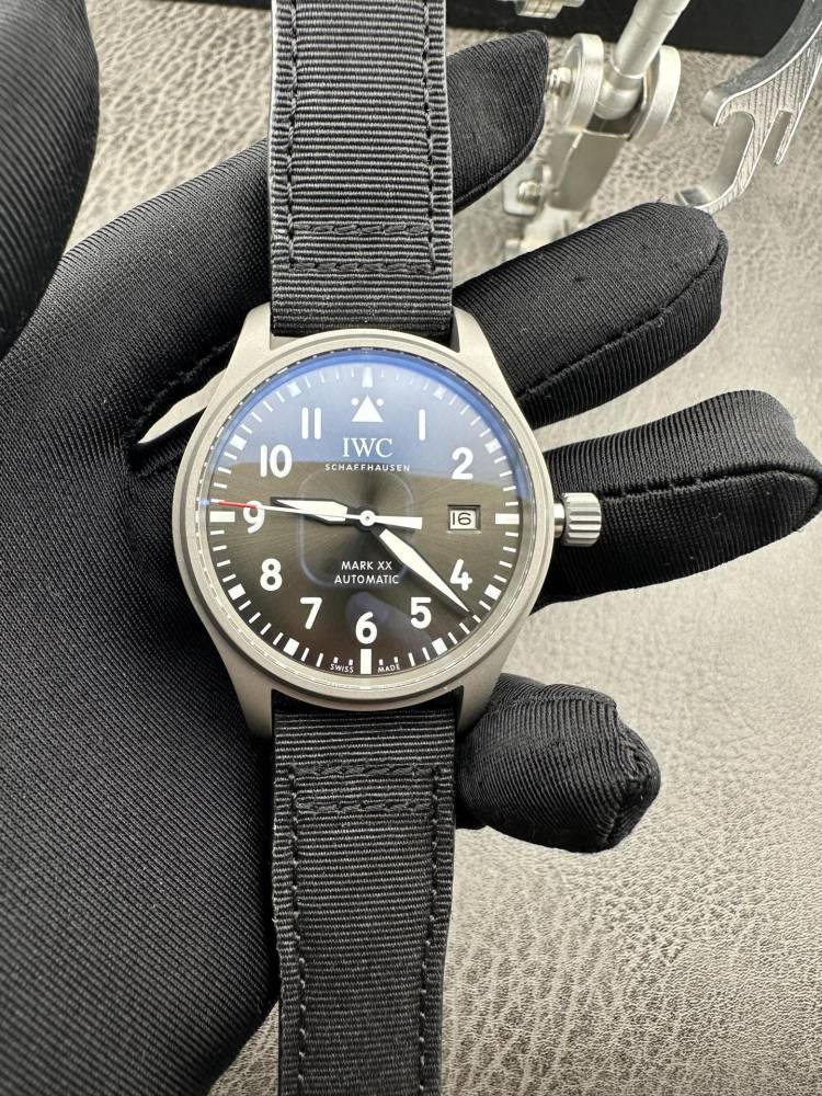 Mark XII AMG Petronas F1 Team Special Edition