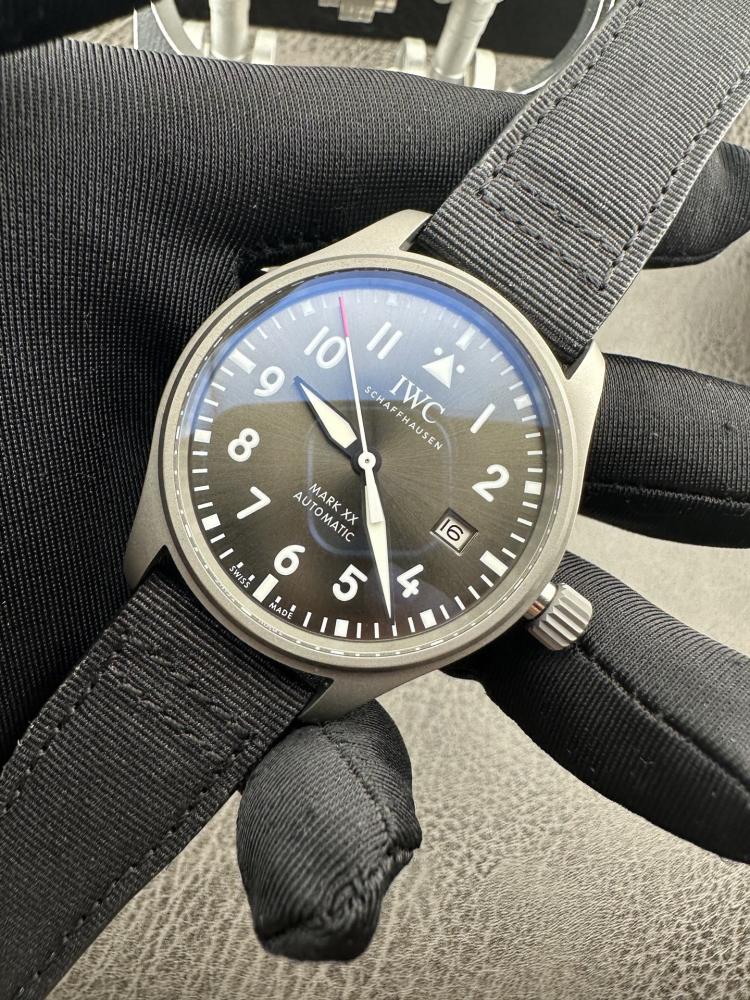 Mark XII AMG Petronas F1 Team Special Edition