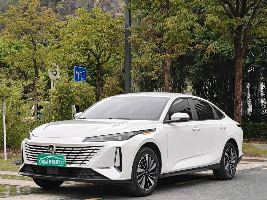 Changan Eado PHEV 2025 145kW High-Performance  "Smart New Blue Whale"