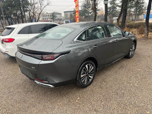 Changan Eado PHEV 2025 145kW High-Performance  "Smart New Blue Whale"