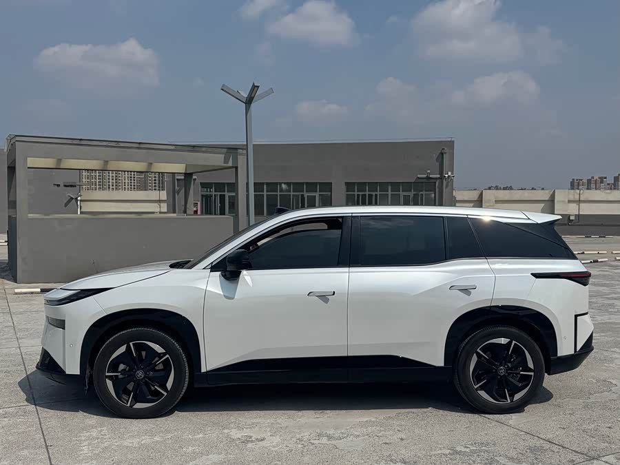 Toyota Platina 3X 2025 Model Year 520Pro+ LiDAR Edition