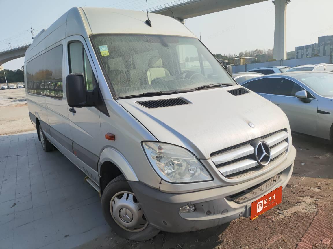 Benz 2012 Sprinter Premium Tour 2.1T Manual Long Wheelbase Extended Version, 20-Seater