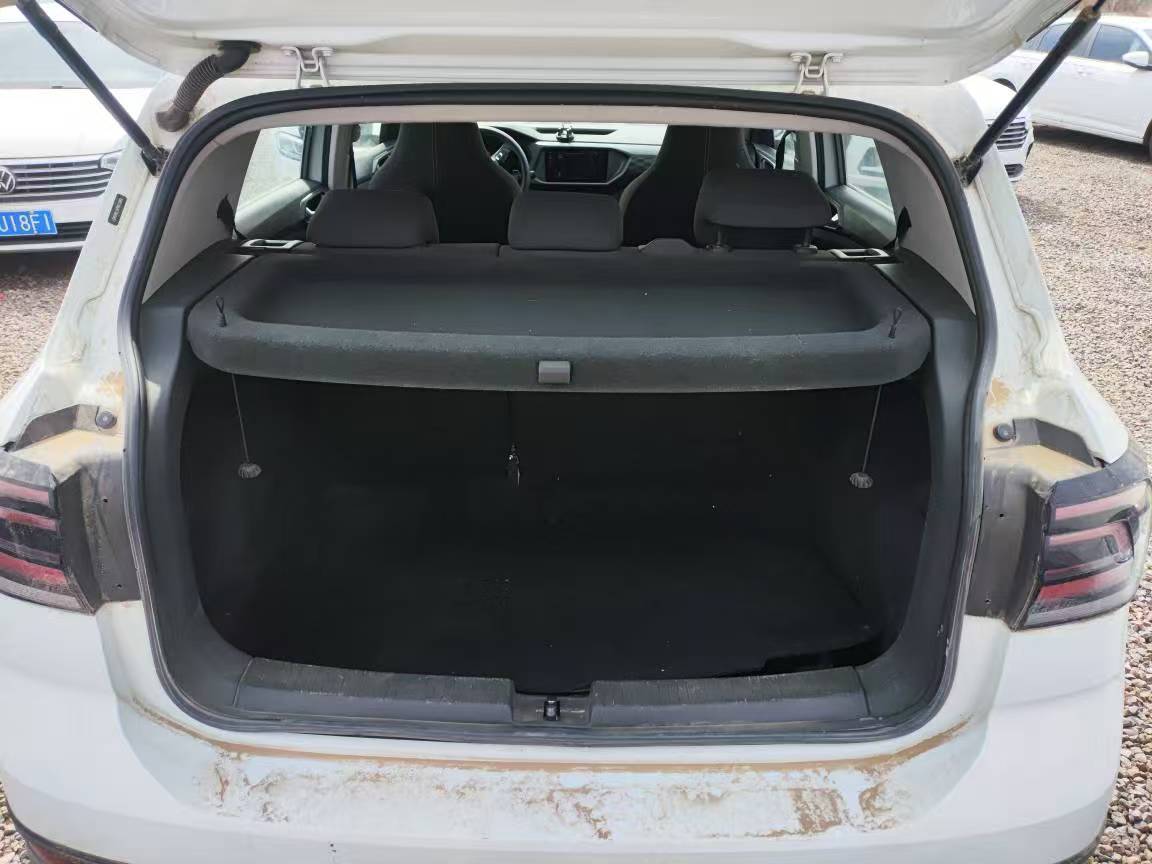 Volkswagen T-Cross 2023 1.5L AT Trendline