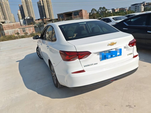 Chevrolet Cruze 320 2022 Automatic "Joy" Sunroof Edition