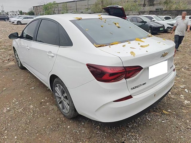 Chevrolet Cruze 320 2022 Automatic "Joy" Sunroof Edition
