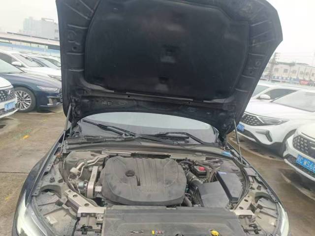 2023 Volvo S90 B5 Luxury Trim Sedan