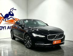 2023 Volvo S90 B5 Luxury Trim Sedan