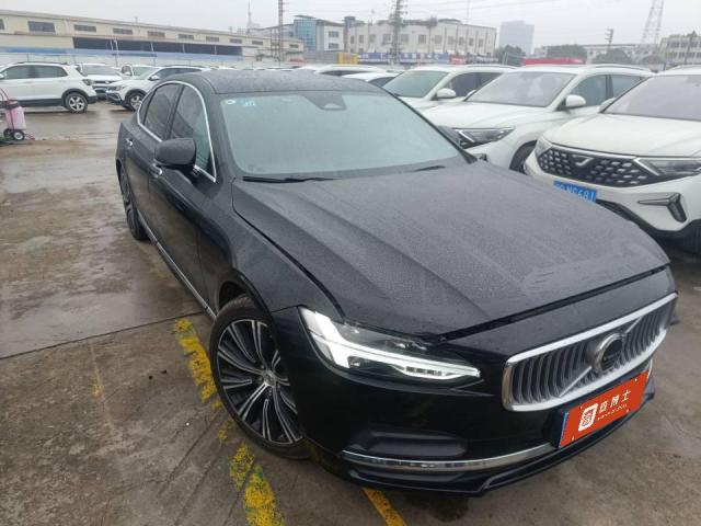 2023 Volvo S90 B5 Luxury Trim Sedan
