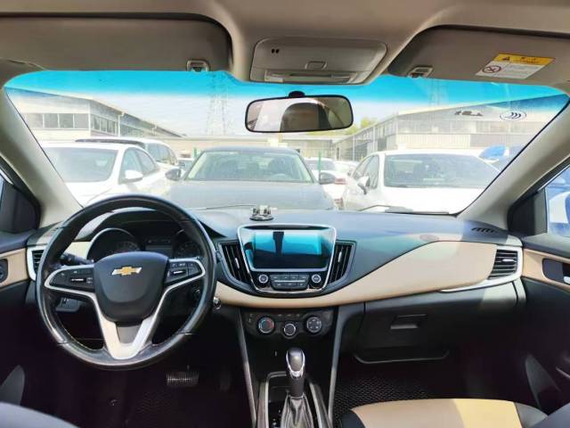 Chevrolet Cruze 320 2022 Automatic "Joy" Sunroof Edition