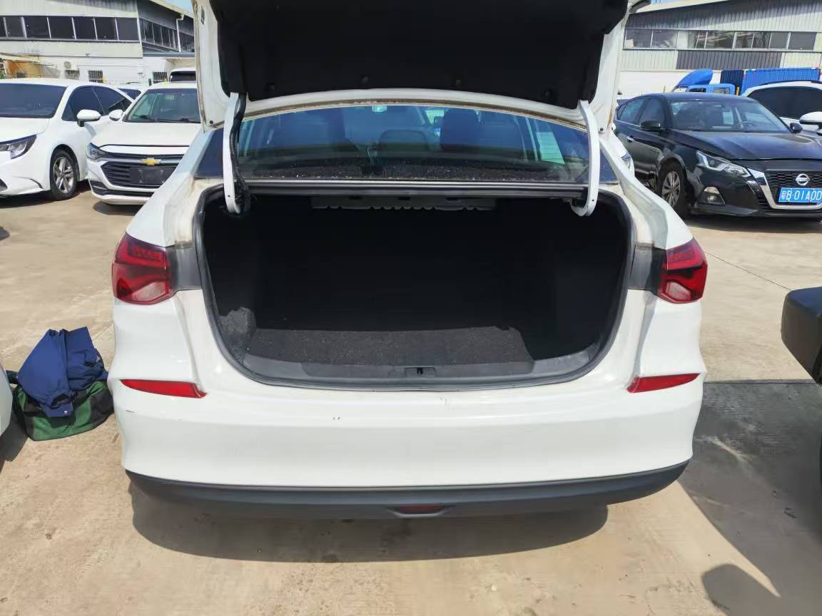 Chevrolet Cruze 320 2022 Automatic "Joy" Sunroof Edition