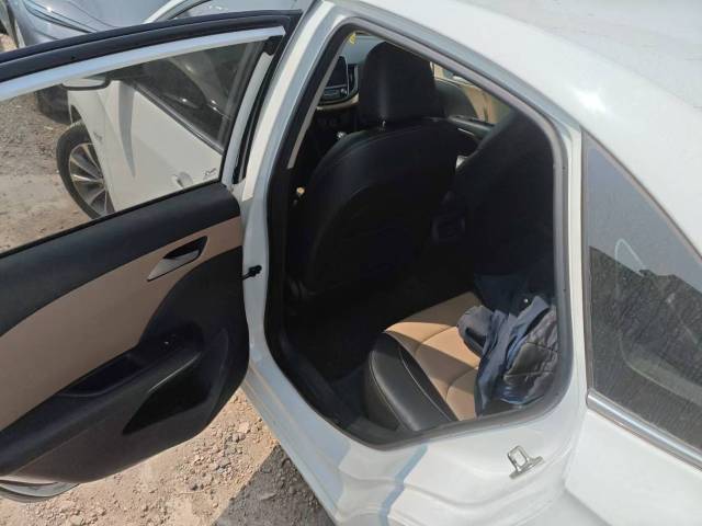 Chevrolet Cruze 320 2022 Automatic "Joy" Sunroof Edition