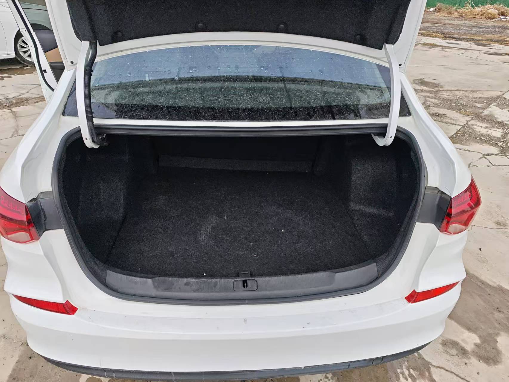 Chevrolet Cruze 320 2022 Automatic "Joy" Sunroof Edition