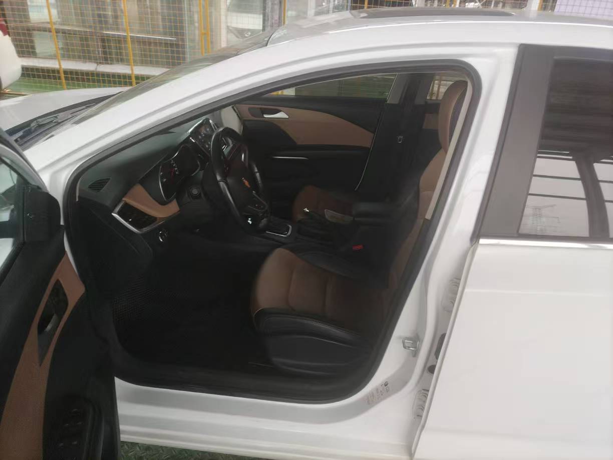 Chevrolet Cruze 320 2022 Automatic "Joy" Sunroof Edition