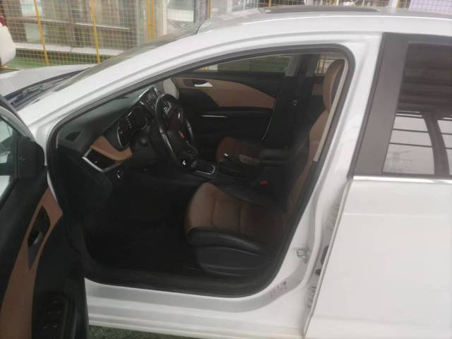 Chevrolet Cruze 320 2022 Automatic "Joy" Sunroof Edition