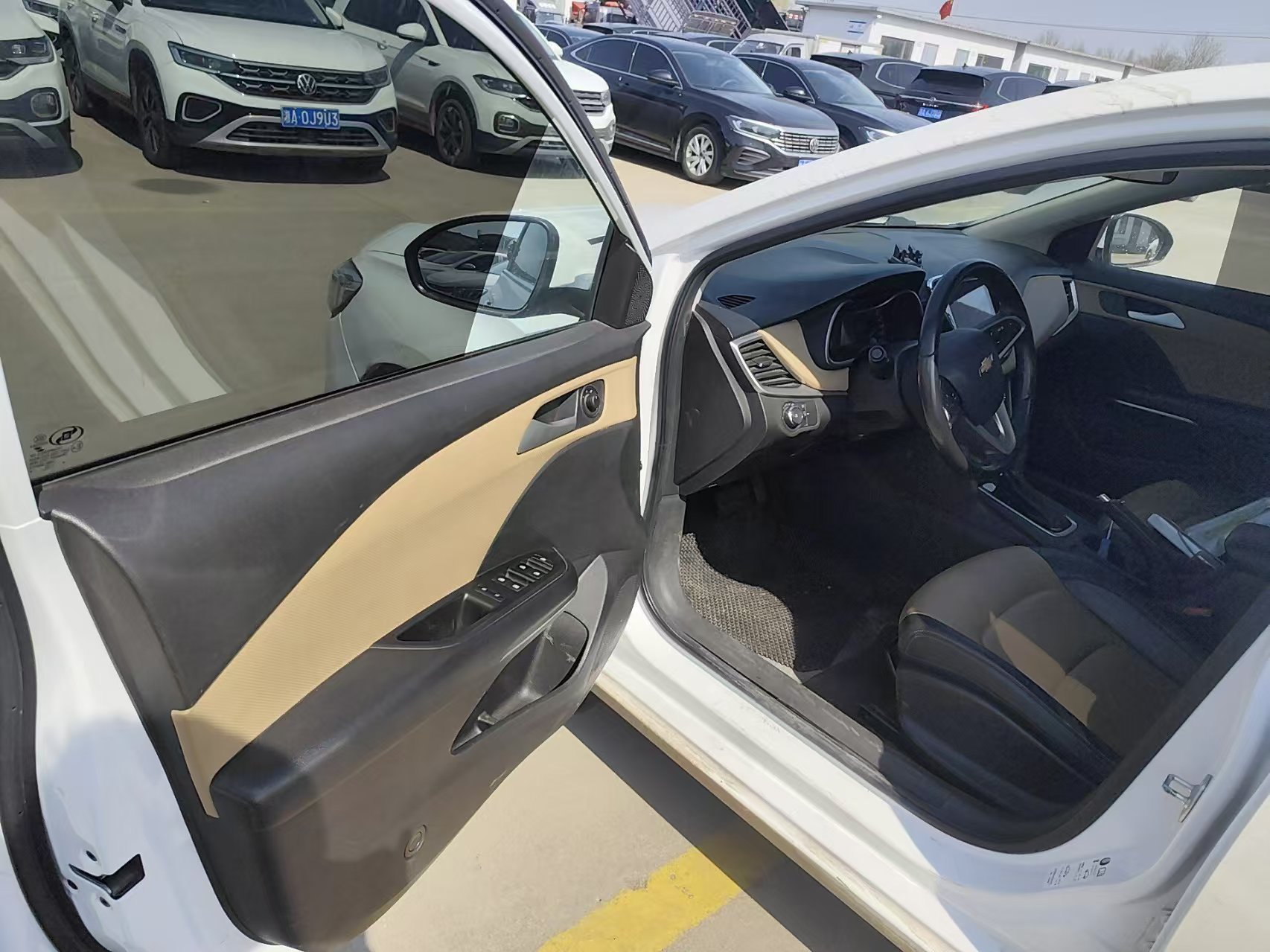 Chevrolet Cruze 320 2022 Automatic "Joy" Sunroof Edition