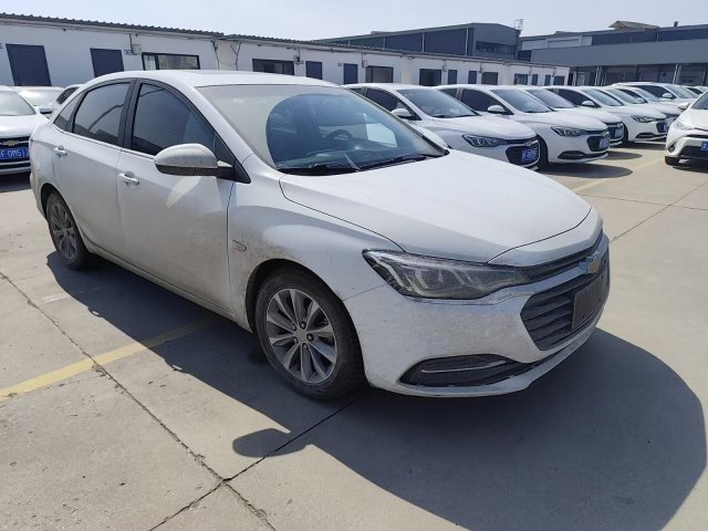 Chevrolet Cruze 320 2022 Automatic "Joy" Sunroof Edition
