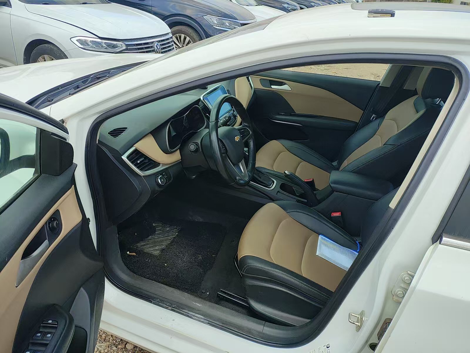 Chevrolet Cruze 320 2022 Automatic "Joy" Sunroof Edition