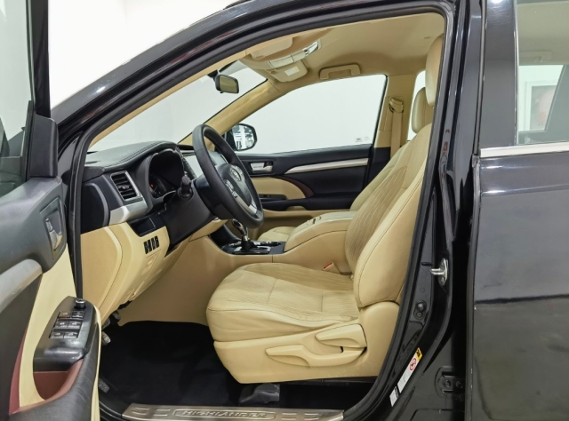 Toyota Highlander 2015 2.0T Elite Edition 7-Seater AWD